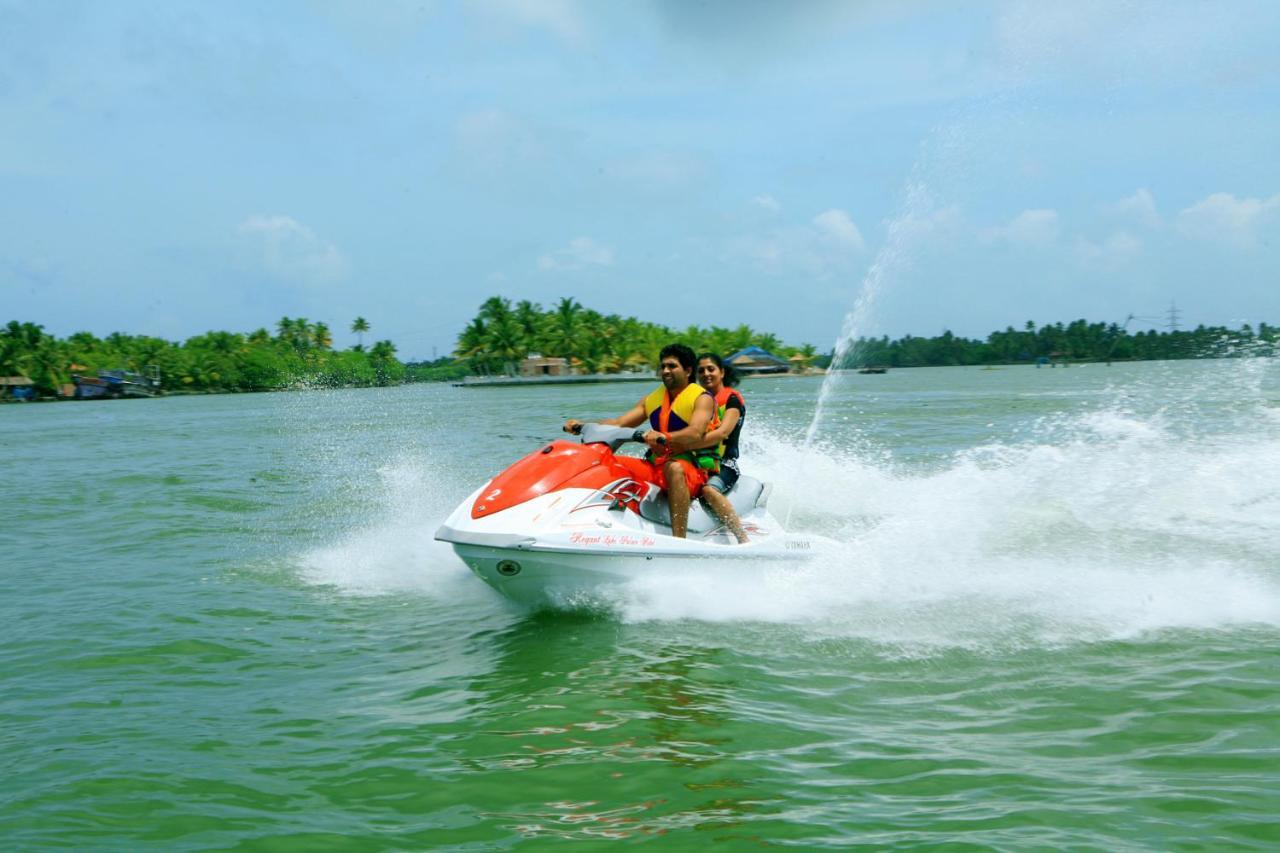 Regant Lake Village, Kollam. Chavara Extérieur photo