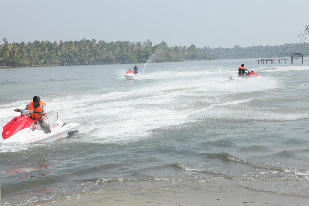 Regant Lake Village, Kollam. Chavara Extérieur photo