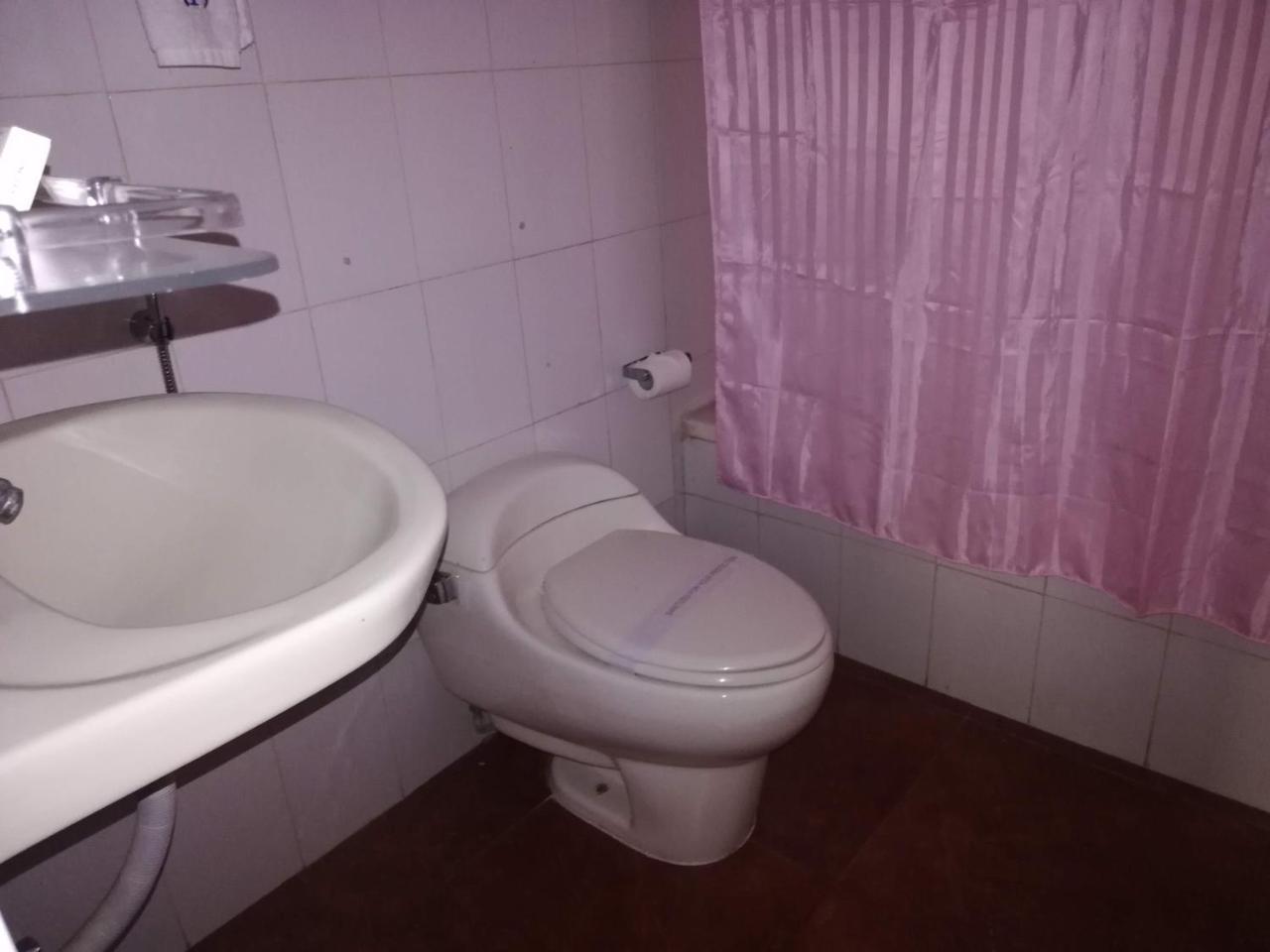 Regant Lake Village, Kollam. Chavara Extérieur photo